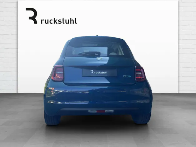 Fiat 500 La Prima