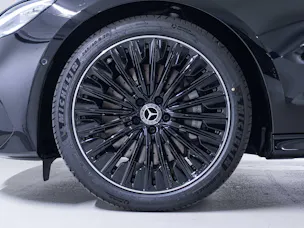 MERCEDES-BENZ E 220 d 4MATIC