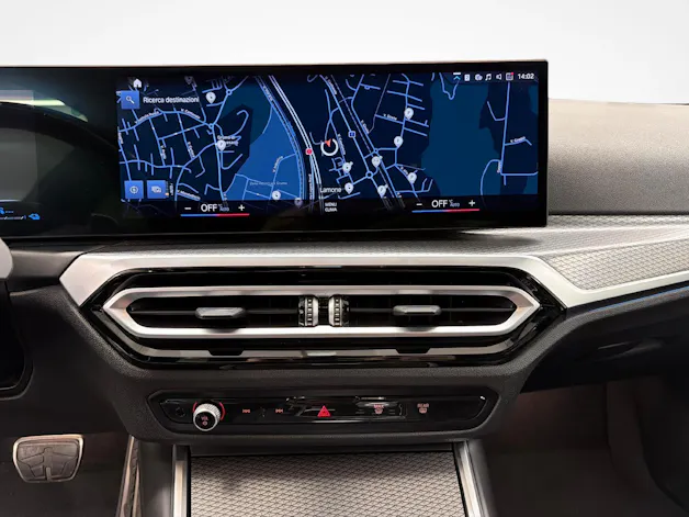 BMW 330e xDrive Touring