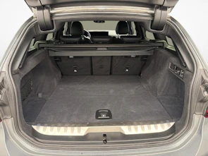 immagine del veicolo BMW 330e xDrive Touring