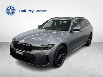 immagine del veicolo BMW 330e xDrive Touring
