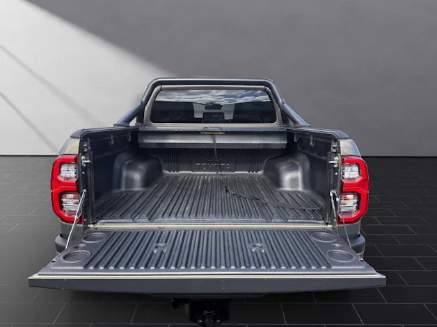 Toyota Hilux Double Cab.-Pick-up 2.8 D-4D 204 Invincible