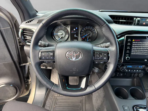 Toyota Hilux Double Cab.-Pick-up 2.8 D-4D 204 Invincible