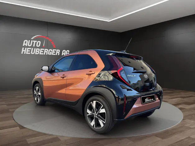 Toyota Aygo X 1.5 VVT-i HSD Trend