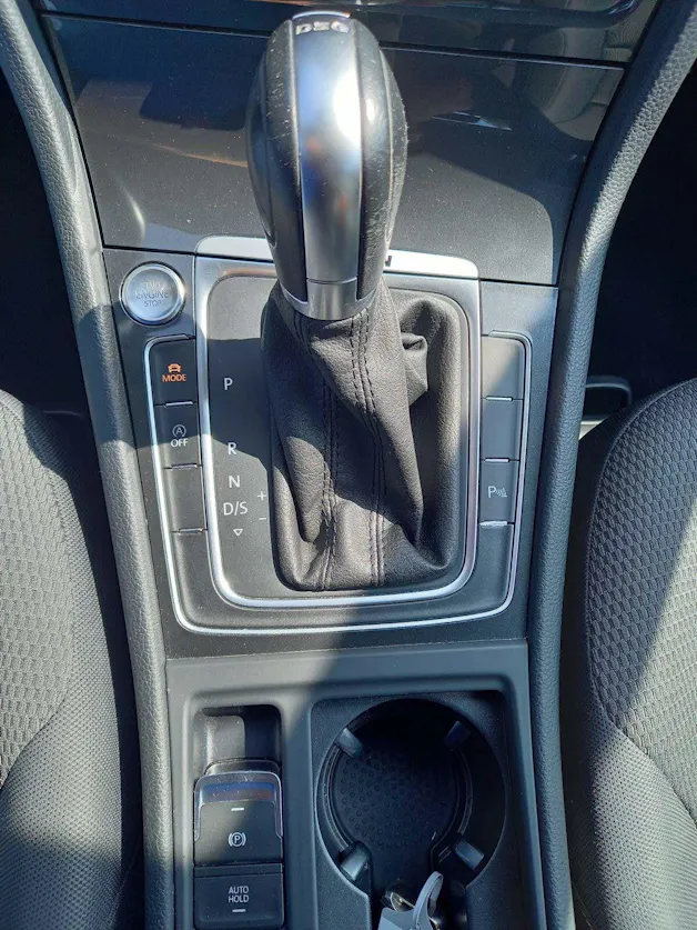 VW Golf VII 2.0 TDI Comfortline DSG 4m