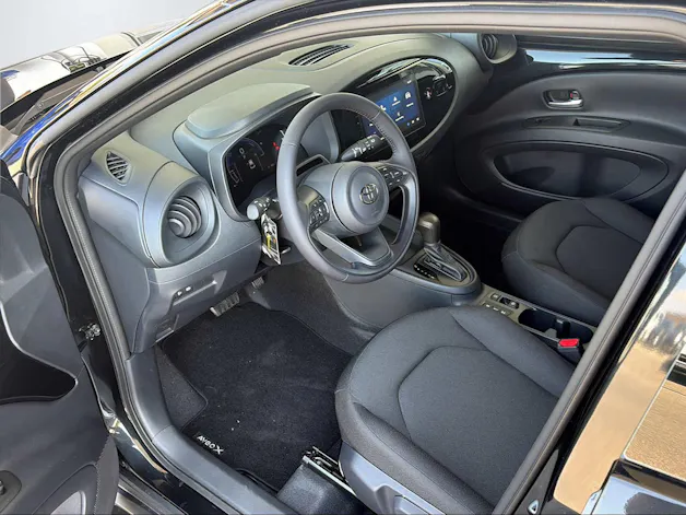 Toyota Aygo X 1.5 VVT-i HSD Comfort