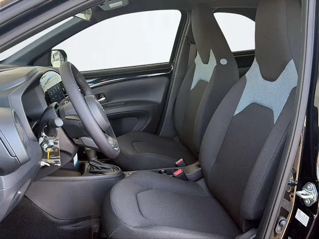 Toyota Aygo X 1.5 VVT-i HSD Comfort