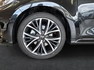 Toyota Yaris 1.5 VVT-i HSD Trend