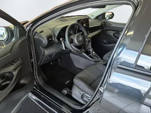 Toyota Yaris 1.5 VVT-i HSD Trend
