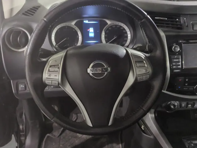 Nissan Navara Double Cab N-Guard 2.3 dCi 4WD Automatic
