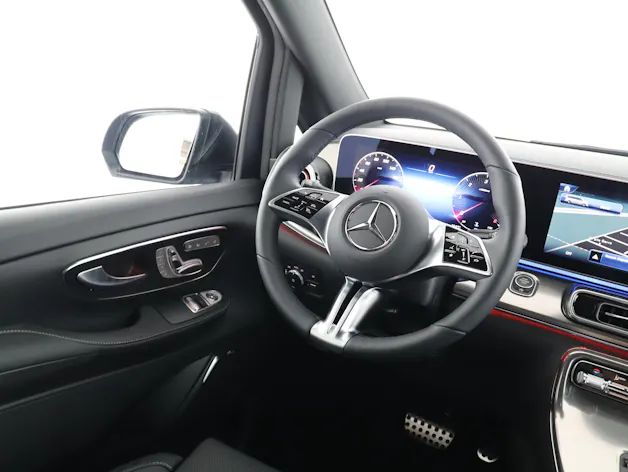 Mercedes-Benz V 300 d lang Swiss 9G-T