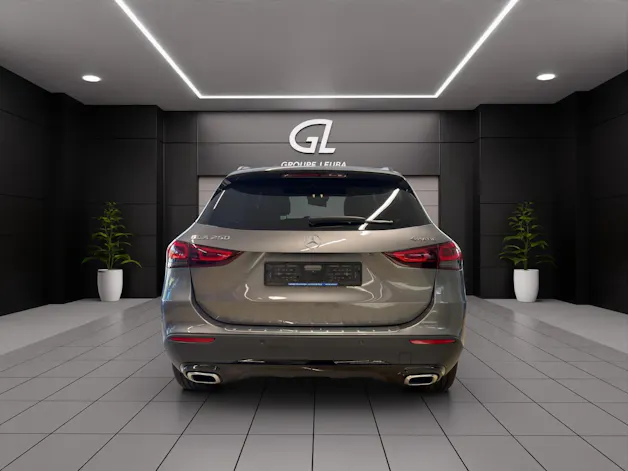 Mercedes-Benz GLA 250 4Matic Progressive 8G-DCT
