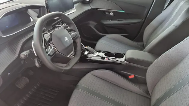 Peugeot 208 1.2 PureT All.P. EAT8