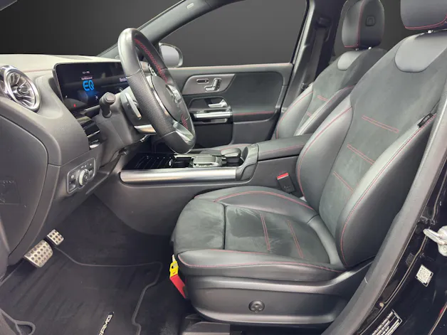 Mercedes-Benz EQA 300 AMG Line 4Matic