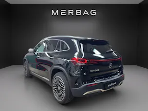 Mercedes-Benz EQA 300 AMG Line 4Matic
