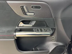 Mercedes-Benz EQA 300 AMG Line 4Matic