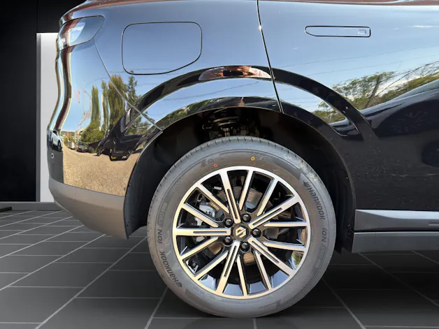 Leapmotor B10 Hybrid EV