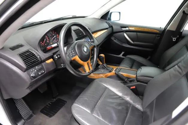 BMW X5 4.4i