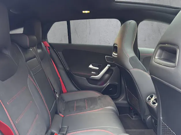 Mercedes-Benz CLA 35 AMG 4matic Shooting Brake