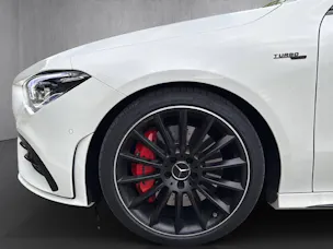 Mercedes-Benz CLA 35 AMG 4matic Shooting Brake