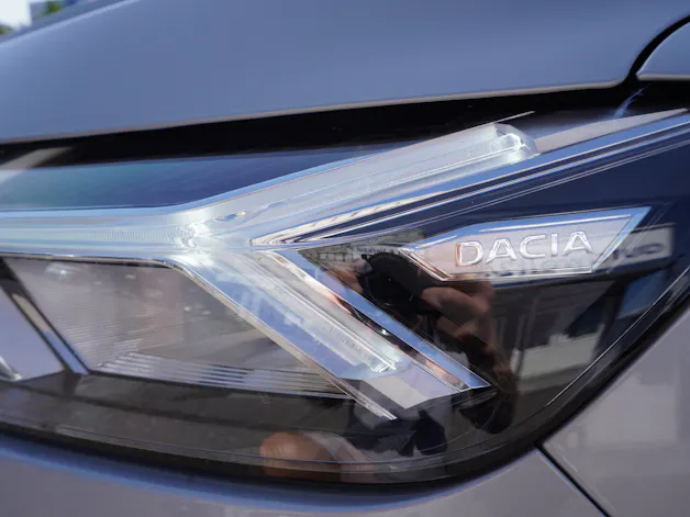 Dacia Jogger TCe 110 Extreme 7-PLÄTZER!!!