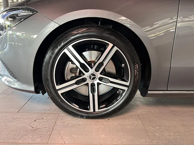 Mercedes-Benz CLA 250 4Matic Swiss Star 7G-DCT