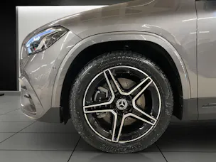 MERCEDES-BENZ GLA 250 4Matic 8G-DCT Swiss Star