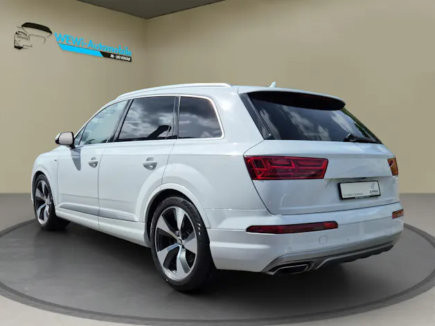 Audi Q7 3.0 TDI quattro tiptronic
