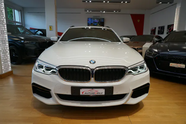 BMW 530d xDrive Touring M-Sport Steptronic