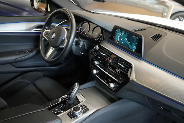 BMW 530d xDrive Touring M-Sport Steptronic