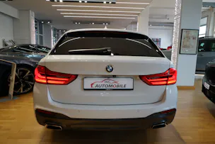 BMW 530d xDrive Touring M-Sport Line Steptronic