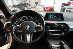 BMW 530d xDrive Touring M-Sport Line Steptronic