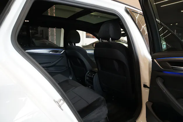 BMW 530d xDrive Touring M-Sport Steptronic