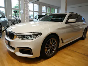 BMW 530d xDrive Touring M-Sport Steptronic