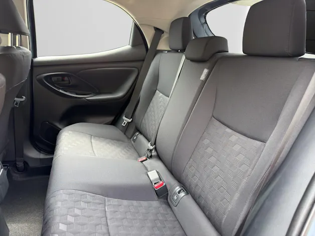 Mazda 2 Hybrid Centre-Line