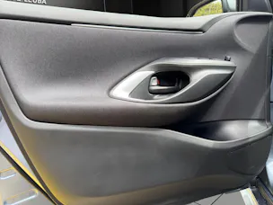 MAZDA 2 Hybrid Centre-Line
