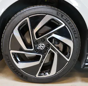 VW ID.7 Pro 77 kWh Pro