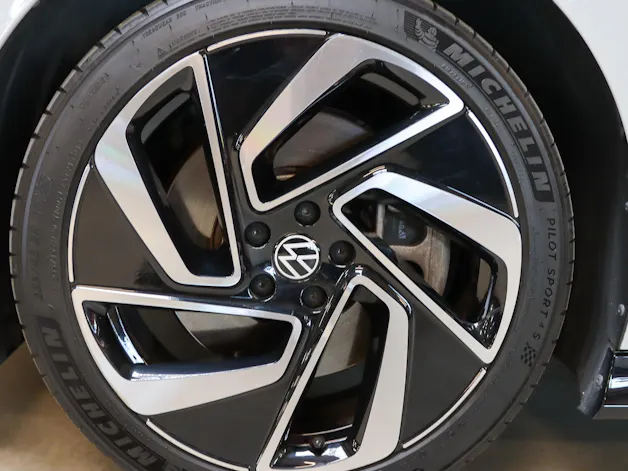VW ID.7 Pro 77 kWh Pro