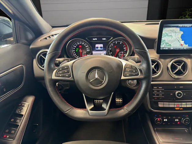 Mercedes-Benz GLA 200 AMG Line 7G-DCT