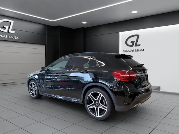 Mercedes-Benz GLA 200 AMG Line 7G-DCT