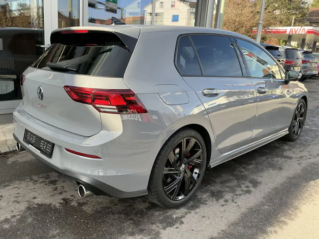 VW Golf 2.0 TSI GTI *** BLACK STYLE & HANDSCHALTUNG !!! ***