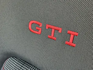 VW Golf 2.0 TSI GTI *** BLACK STYLE & HANDSCHALTUNG !!! ***