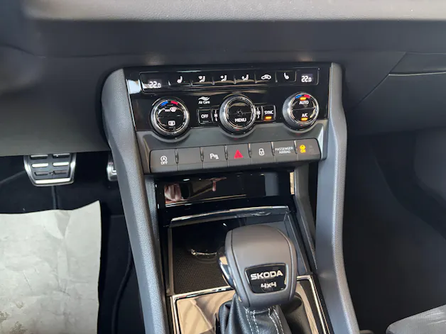 Škoda Karoq 2.0 TSI SportLine 4x4 DSG
