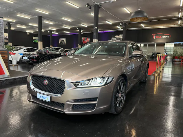 Jaguar XE 20d Prestige Automat