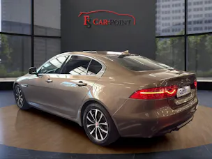 Jaguar XE 20d Prestige Automat