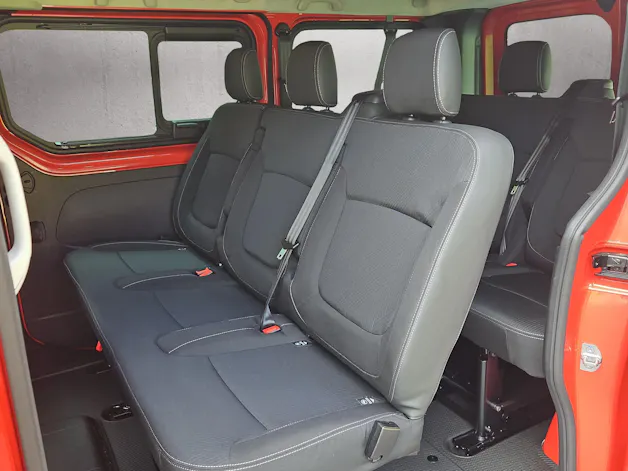 Nissan Primastar DCT 170 L1H1 Tekna 8Plätzer FT