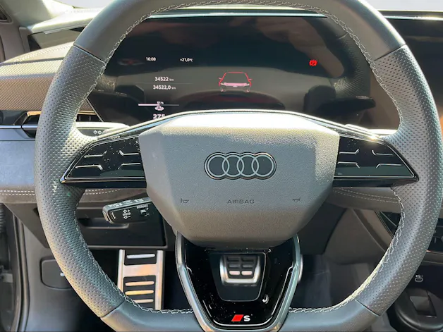 Audi S6 e-tron Avant quattro