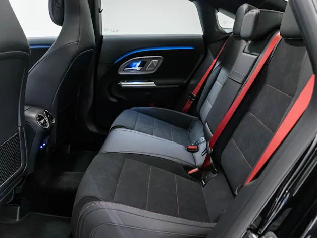 Mercedes-Benz CLA 220 4MATIC