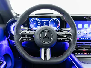 MERCEDES-BENZ CLA 220 4MATIC