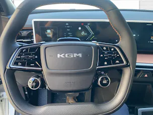 KGM Musso EV Bronze